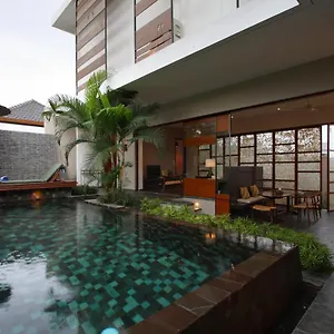 https://tegal-sari.ubudhotelsnow.com