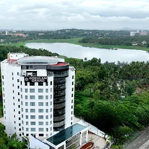 https://gokulam-grand.kerala-hotels.net