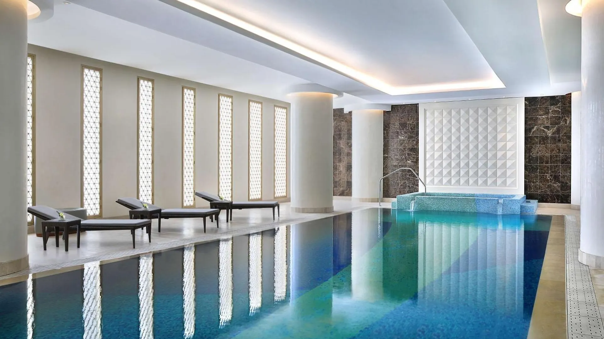 Hilton Riyadh Hotel & Residences 5*,